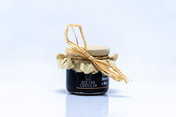 Essenza con Miele d’Acacia e Noci | Aged Balsamic with Acacia Honey and Walnuts