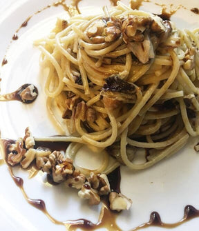 Essenza con Miele d’Acacia e Noci | Aged Balsamic with Acacia Honey and Walnuts