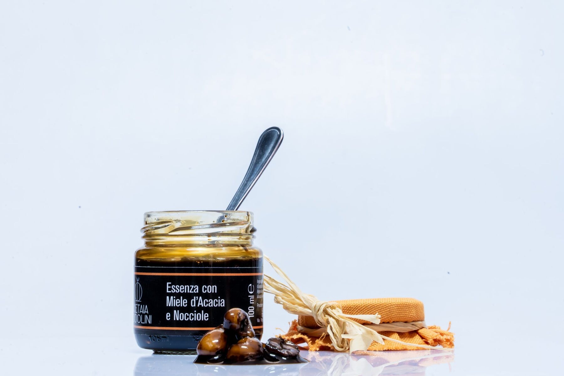 Essenza con Miele d’Acacia e Nocciole | Aged Balsamic with Acacia Honey and Hazelnuts