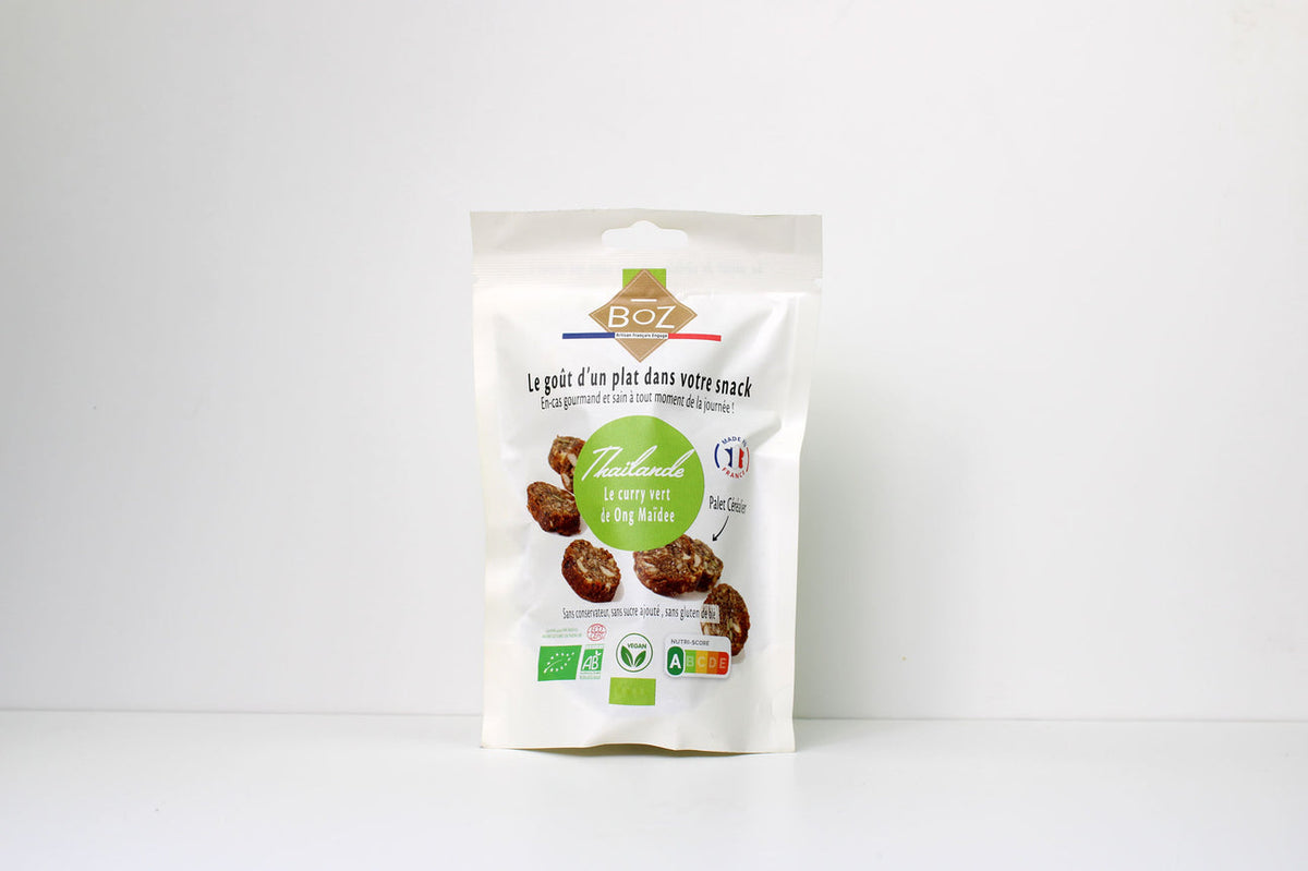Green curry flavored snack